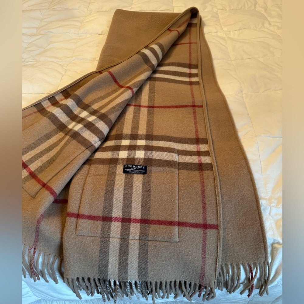 Burberry reversible large scarf/wrap with pockets.